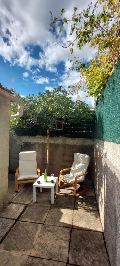 Holiday home Agreable Petite Maison 2 Chambres, De 48m2 Sans Vis-a-vis Et Parking Privatif *